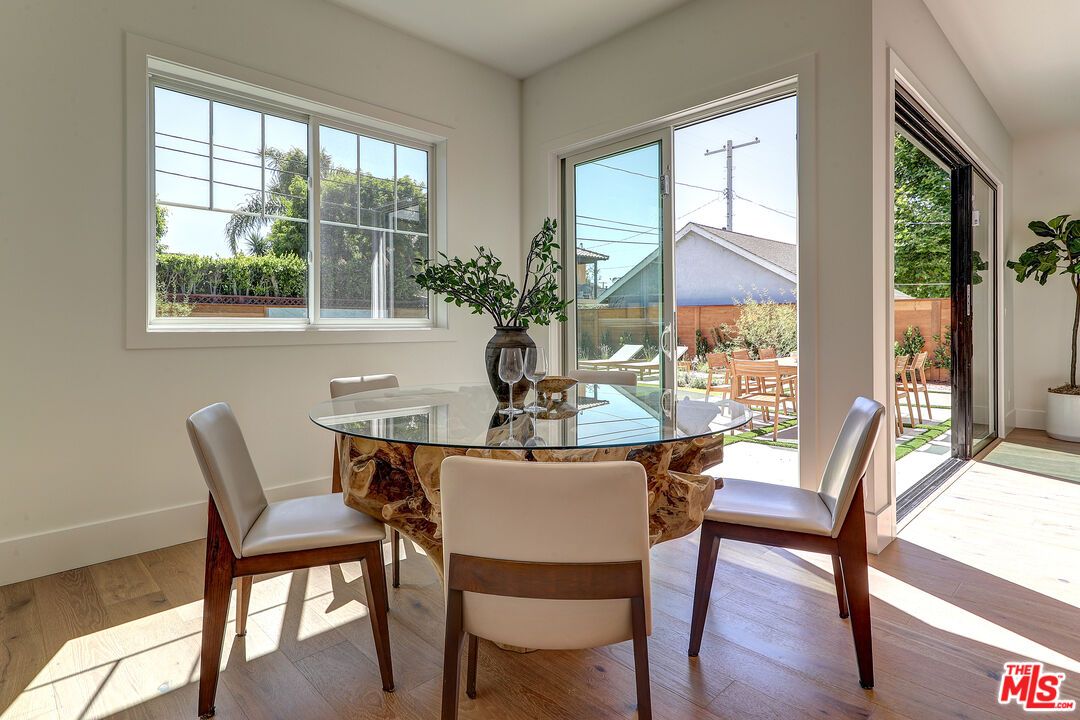 Dining room, Interior, Wood Texture Flooring