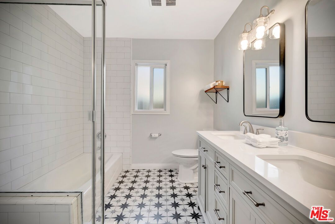 Bathroom, Dual Sink Vanities, Glass Shower, Interior