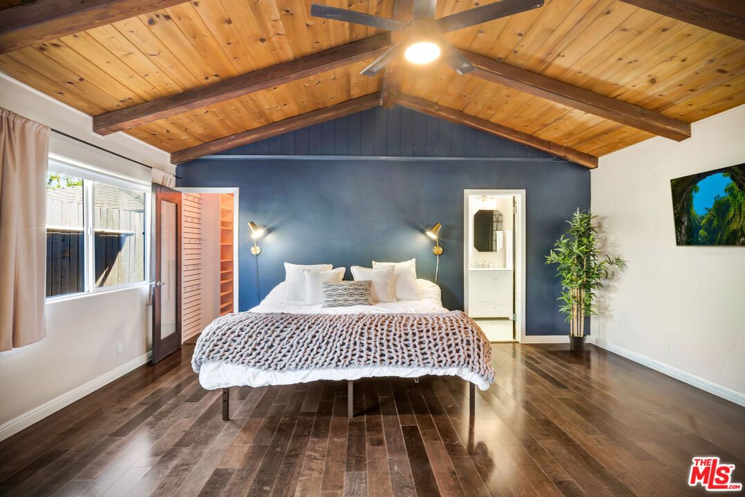 Bedroom, Interior, Wooden Beams, Wooden Ceilings, Wood Texture Flooring