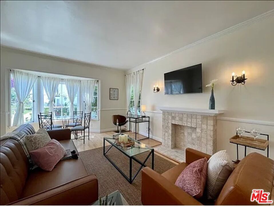 Dining room, Fireplace, Interior, Living room