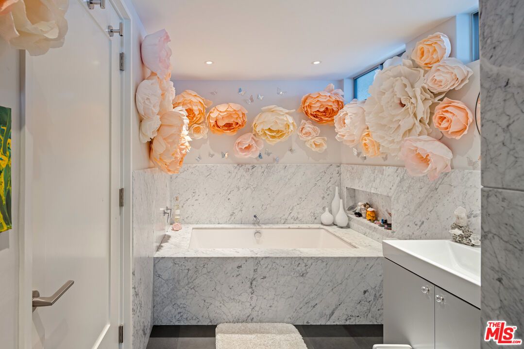 Bathroom, Interior, Marble Walls, Recessed Lighting