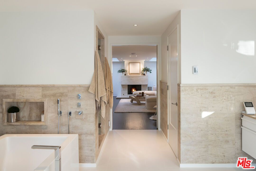 Bathroom, Fireplace, Interior, Recessed Lighting