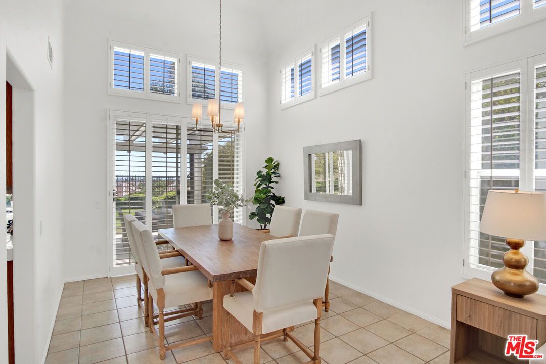 Dining room, Interior, Pendant Lights