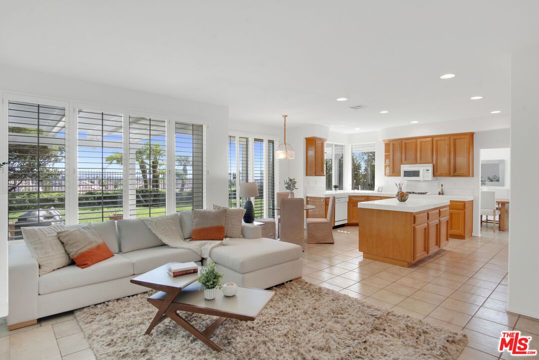 Dining room, Interior, Kitchen, Living room, Pendant Lights, Recessed Lighting