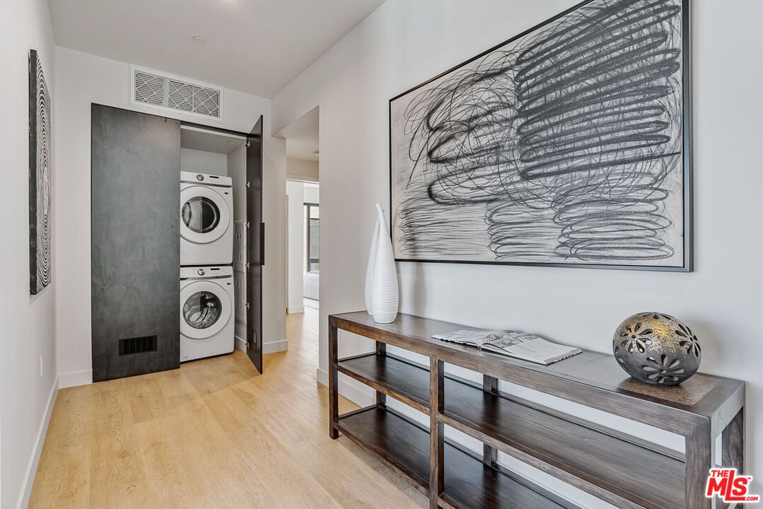 Interior, Recessed Lighting, Utility Closets, Washer, Wood Texture Flooring