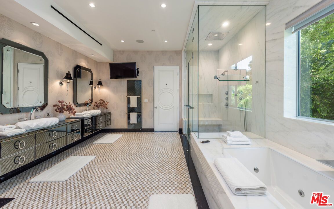 Bathroom, Dual Sink Vanities, Glass Shower, Interior, Recessed Lighting