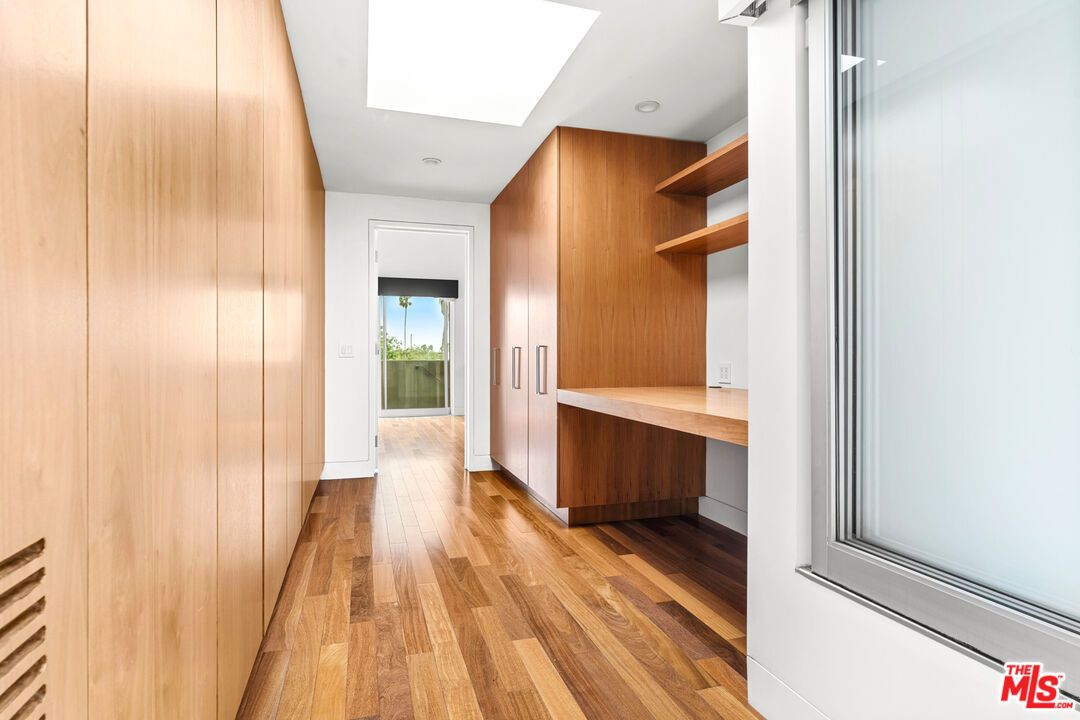 Interior, Recessed Lighting, Wood Texture Flooring, Wooden Walls