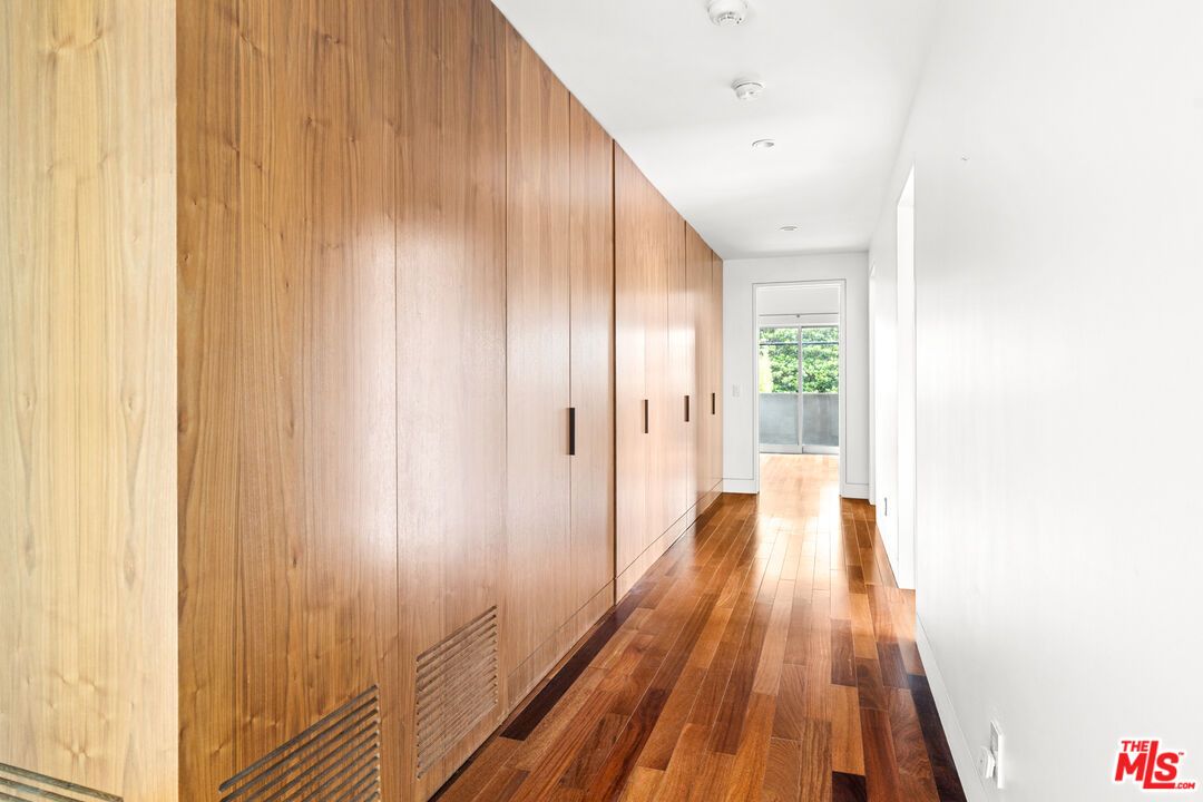 Interior, Recessed Lighting, Wood Texture Flooring, Wooden Walls