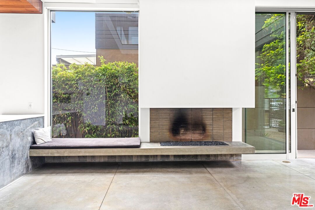 Fireplace, Interior