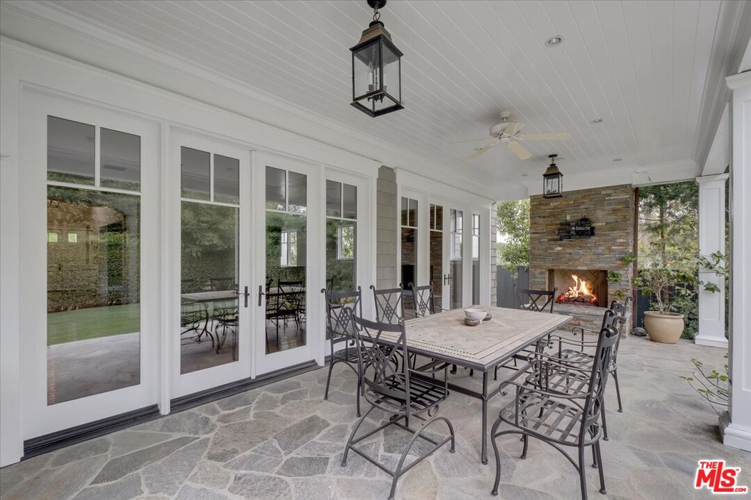 Exterior, Fireplace