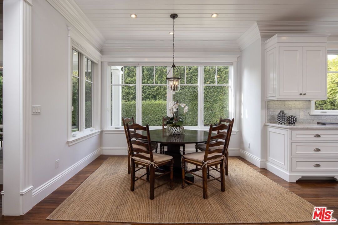 Dining room, Interior, Pendant Lights, Recessed Lighting, Wood Texture Flooring