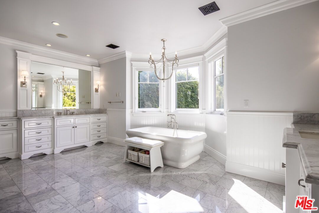 Bathroom, Chandelier, Dual Sink Vanities, Free Standing Baths, Interior, Marble, Pendant Lights, Recessed Lighting