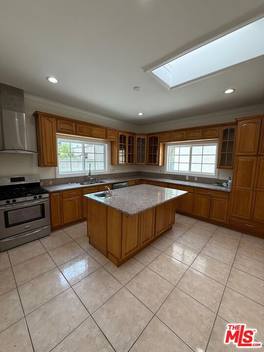 Hot Tub, Interior, Kitchen, Recessed Lighting