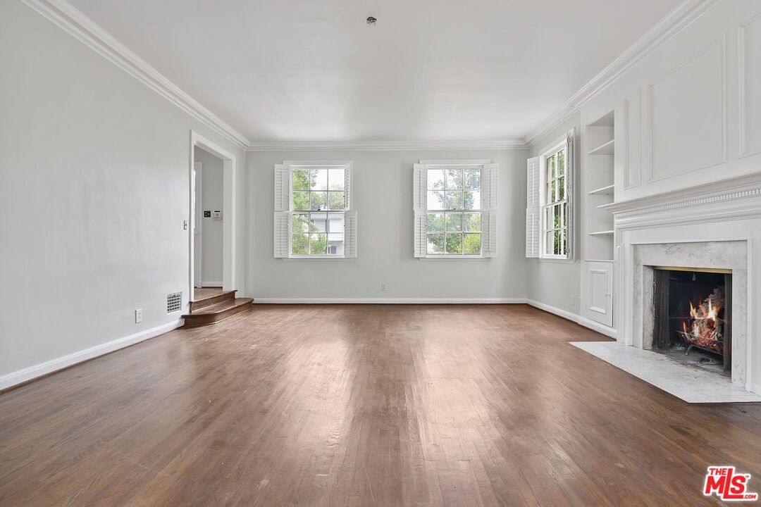 Empty room, Fireplace, Interior, Wood Texture Flooring