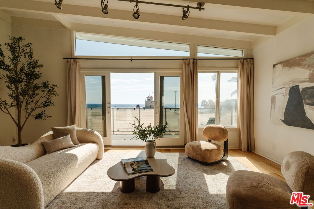 Interior, Living room, Water, Wood Texture Flooring