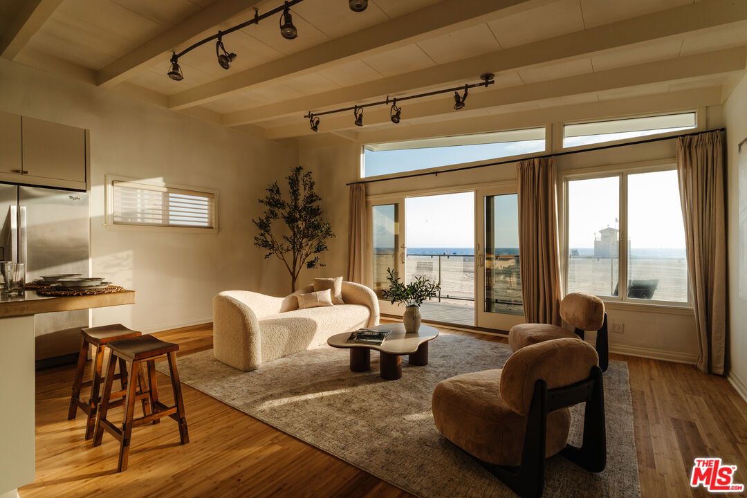 Interior, Living room, Water, Wood Texture Flooring