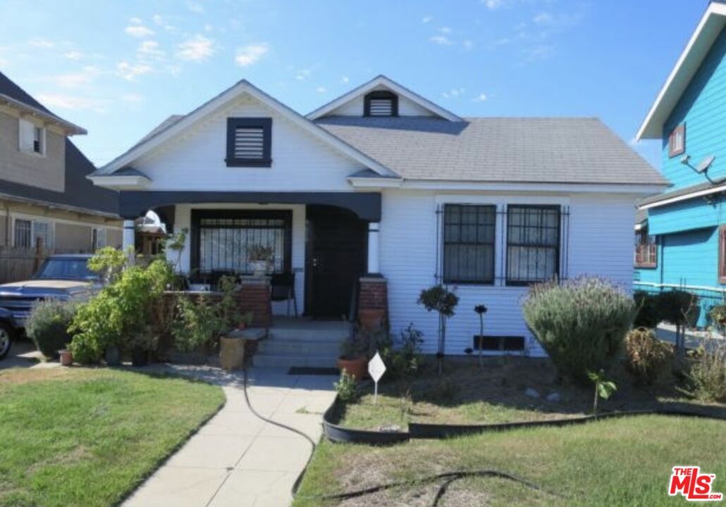 Exterior, Facade, American Craftsman