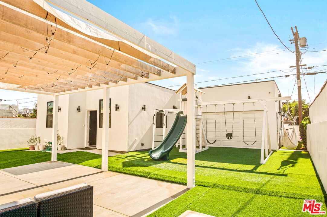 Backyard, Exterior, Playground