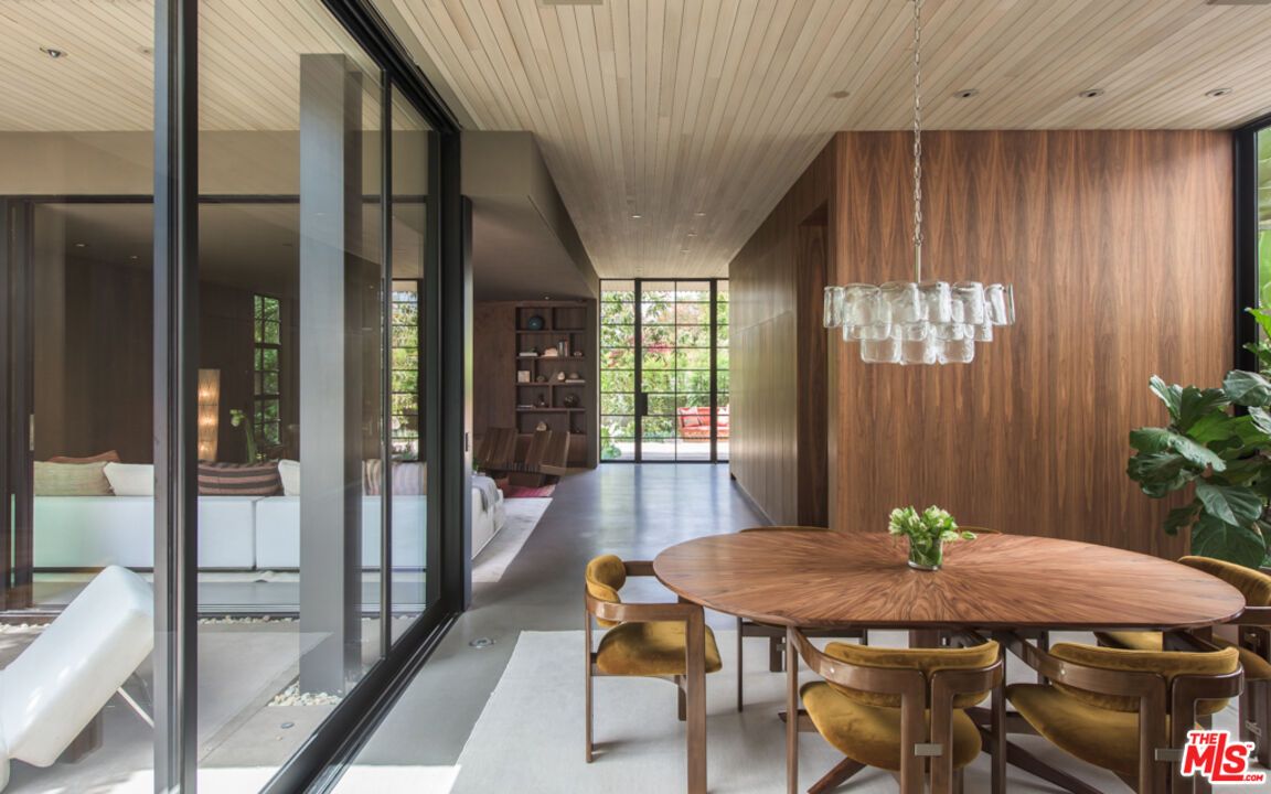 Dining room, Interior, Pendant Lights