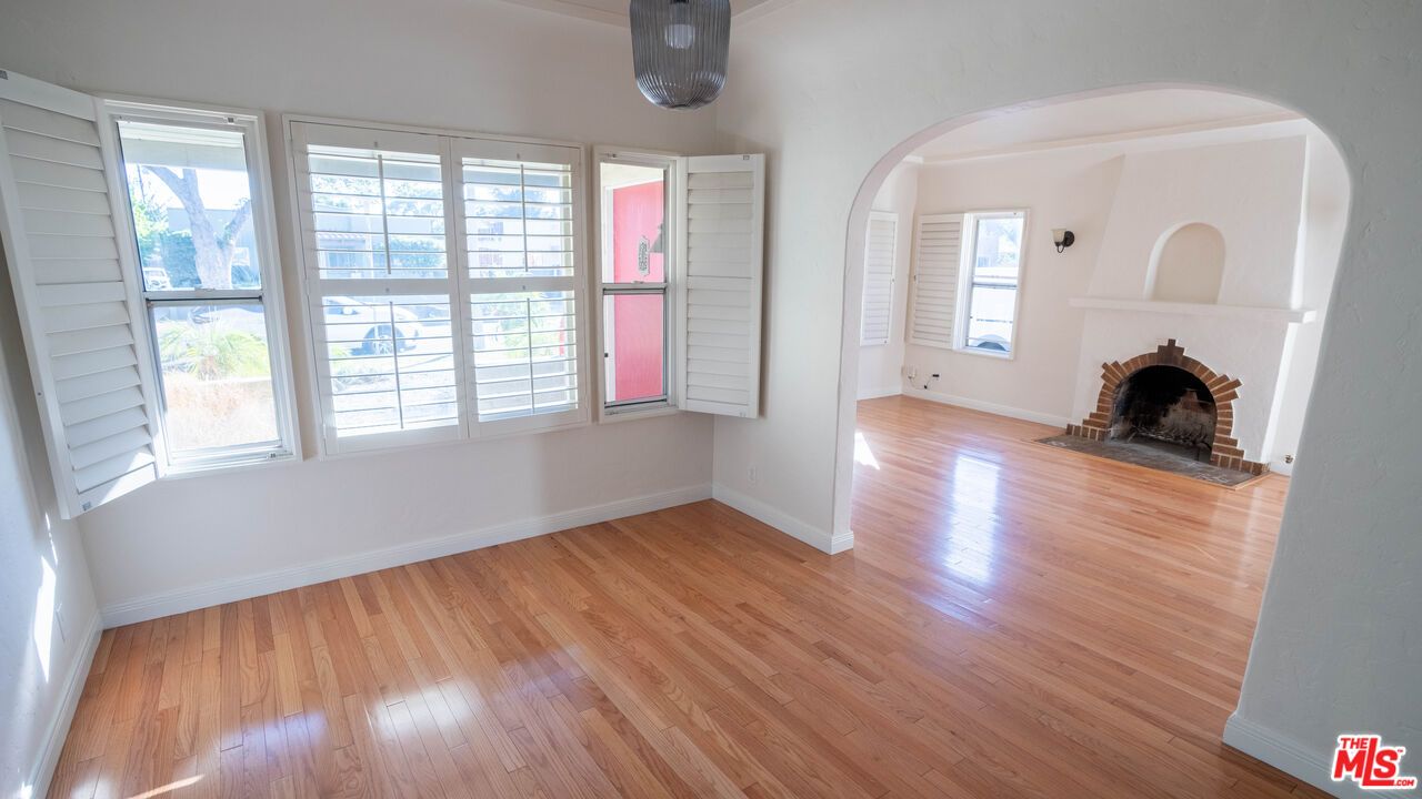Empty room, Fireplace, Interior, Wood Texture Flooring