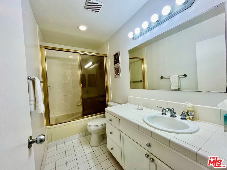 Bathroom, Glass Shower, Interior, Recessed Lighting, Tile Countertops