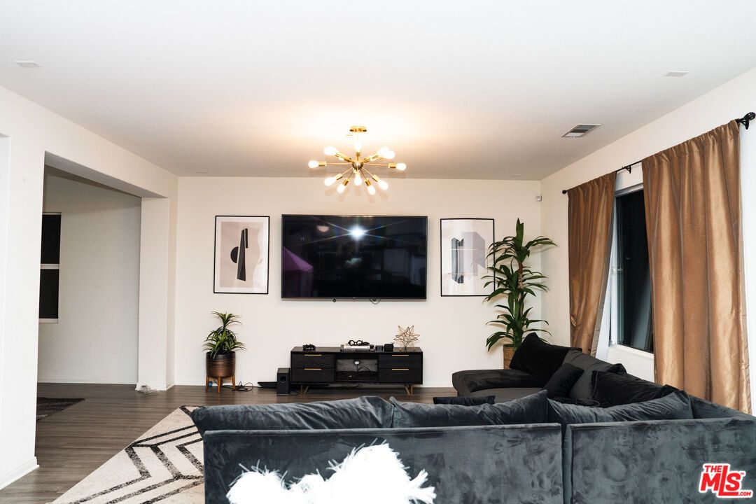Interior, Living room, Pendant Lights, Wood Texture Flooring