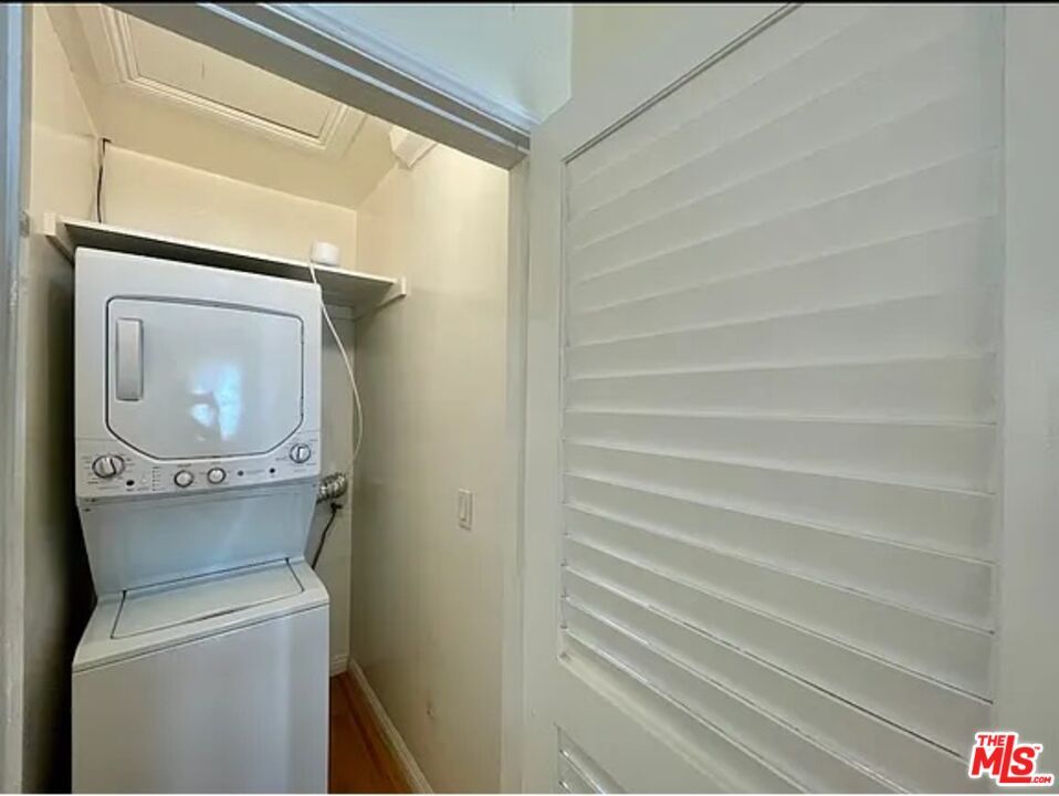 Interior, Utility Closets, Washer