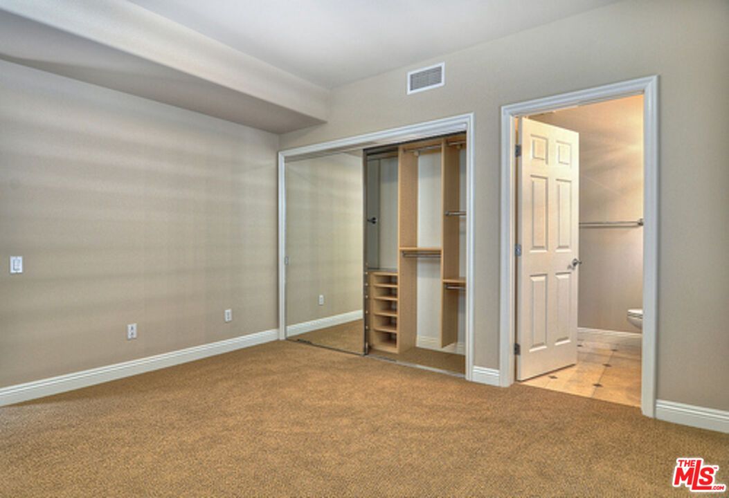 Bathroom, Empty room, Interior