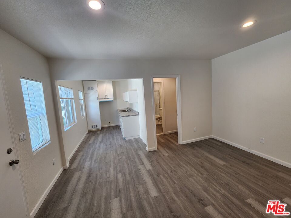 Empty room, Interior, Kitchen, Recessed Lighting, Wood Texture Flooring