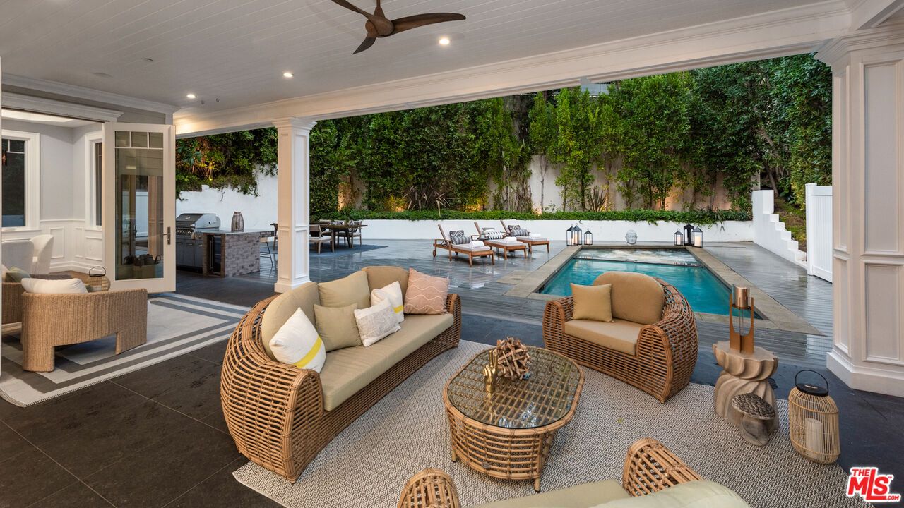 Exterior, Outdoor Kitchen, Pool, Recessed Lighting