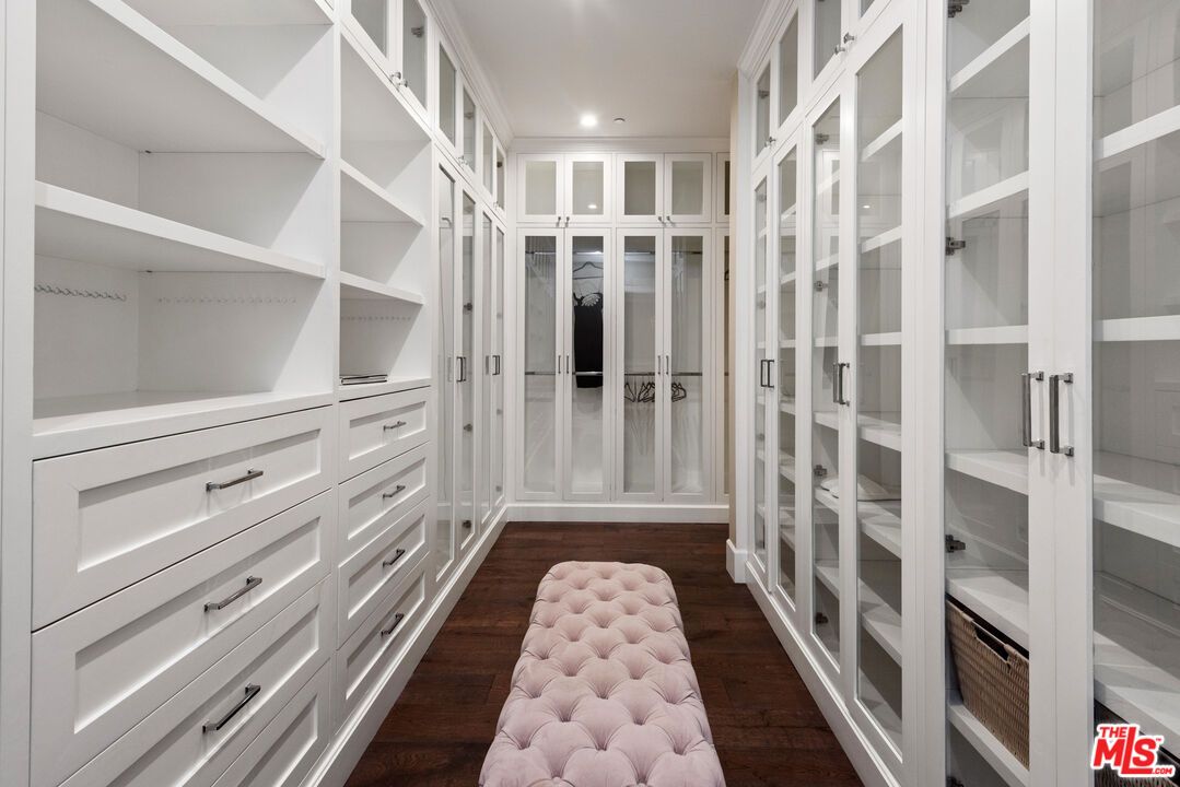 Interior, Recessed Lighting, Walk-in Closets, Wood Texture Flooring