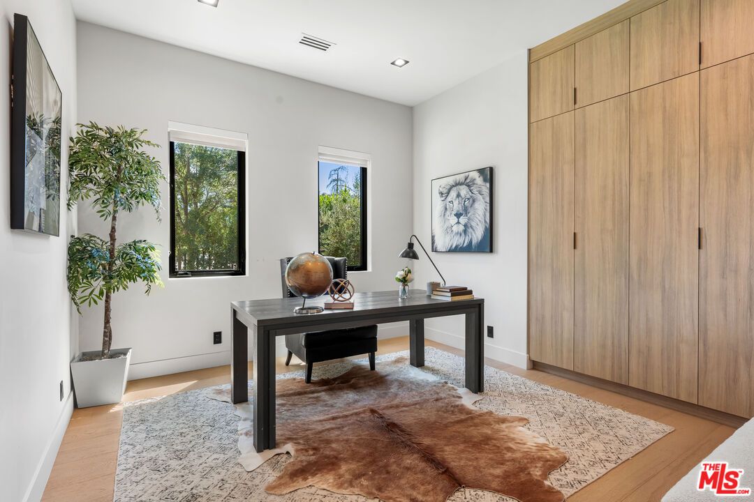 Home Office, Interior, Recessed Lighting, Wood Texture Flooring