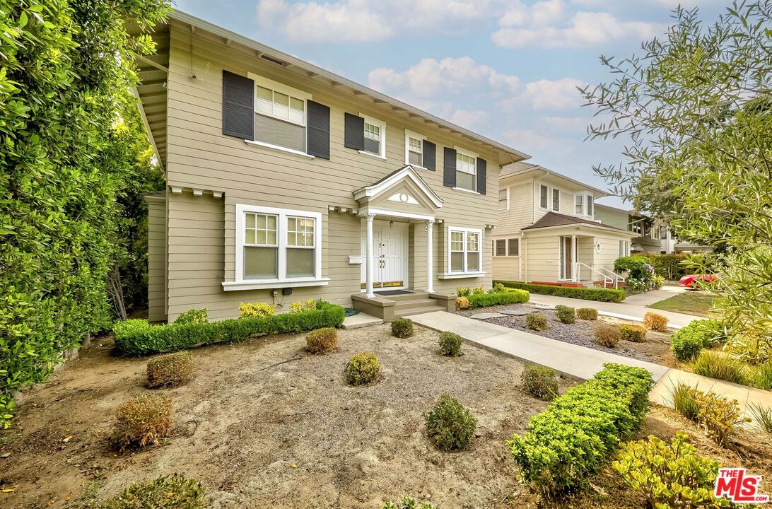 Backyard, Exterior, Facade, Georgian
