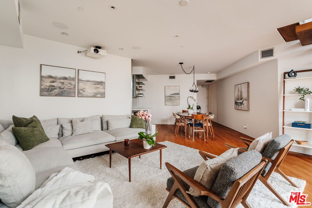 Dining room, Interior, Living room, Pendant Lights, Recessed Lighting, Wood Texture Flooring