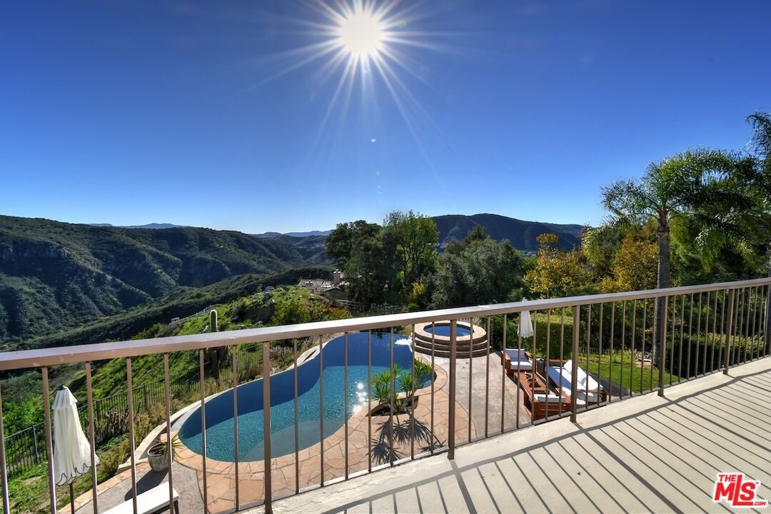 Exterior, Pool, Other