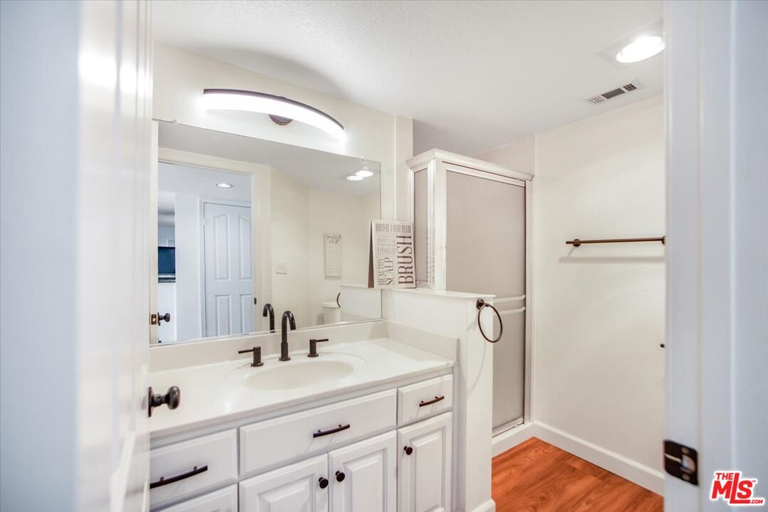 Bathroom, Interior, Recessed Lighting, Wood Texture Flooring