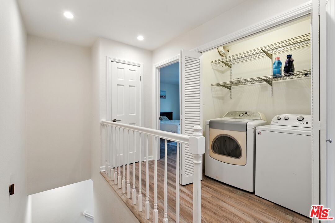 Interior, Recessed Lighting, Utility Closets, Washer, Wood Texture Flooring