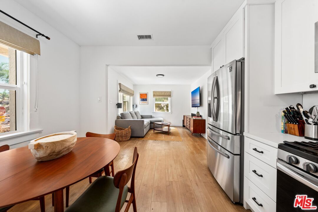 Dining room, Interior, Kitchen, Living room, Stainless Steel Appliances, Wood Texture Flooring