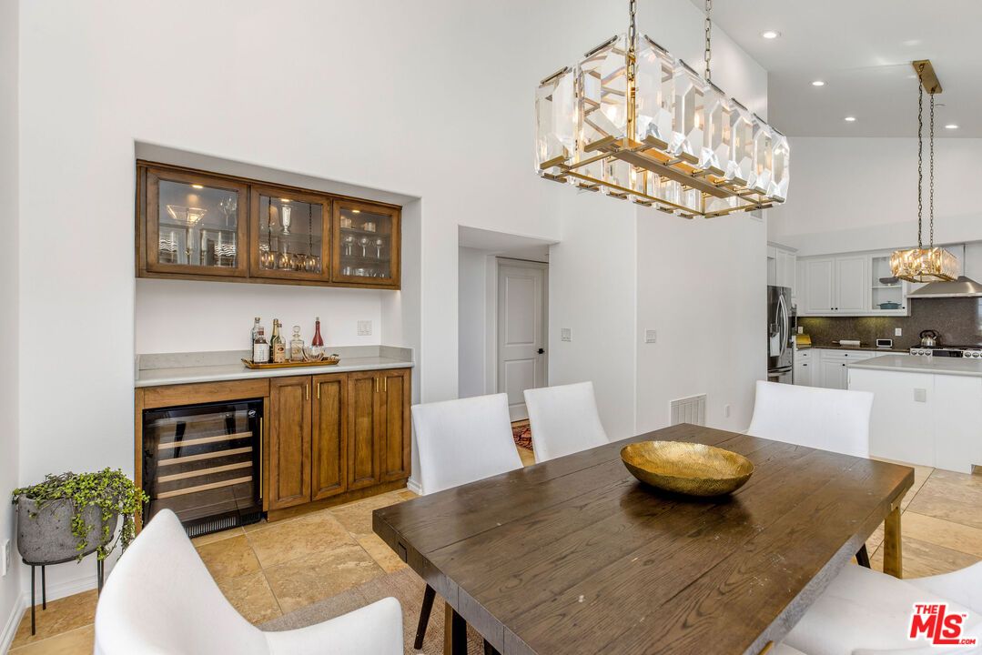 Dining room, Interior, Kitchen, Pendant Lights, Recessed Lighting