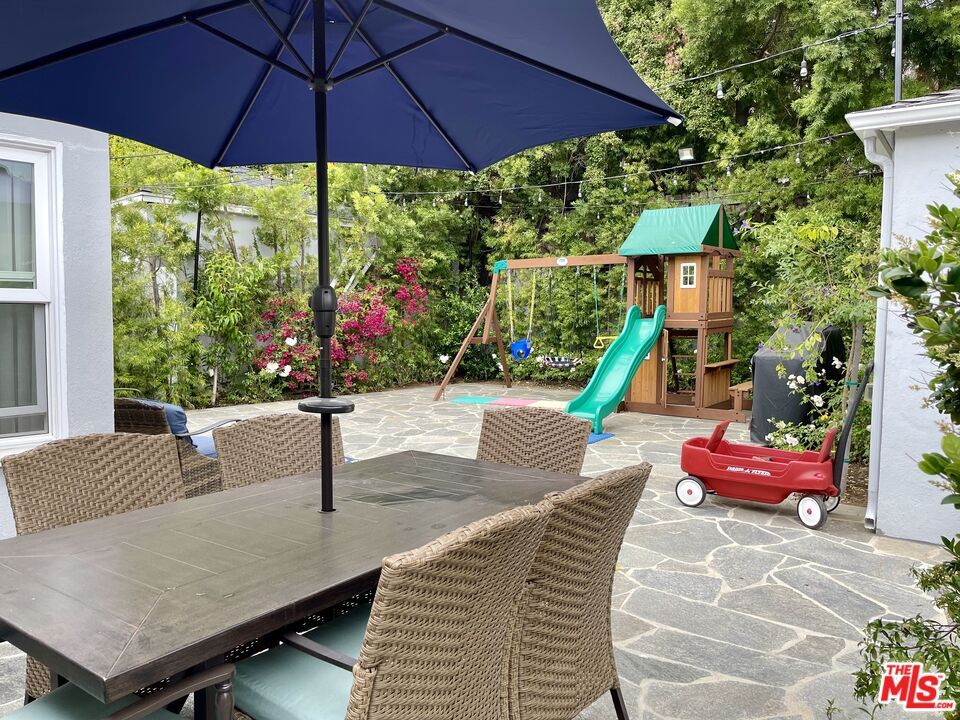 Backyard, Exterior, Playground