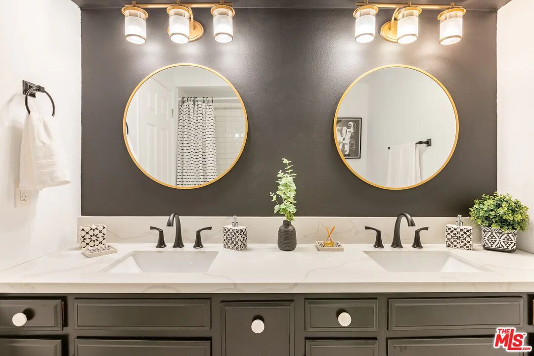 Bathroom, Dual Sink Vanities, Interior, Tile Countertops
