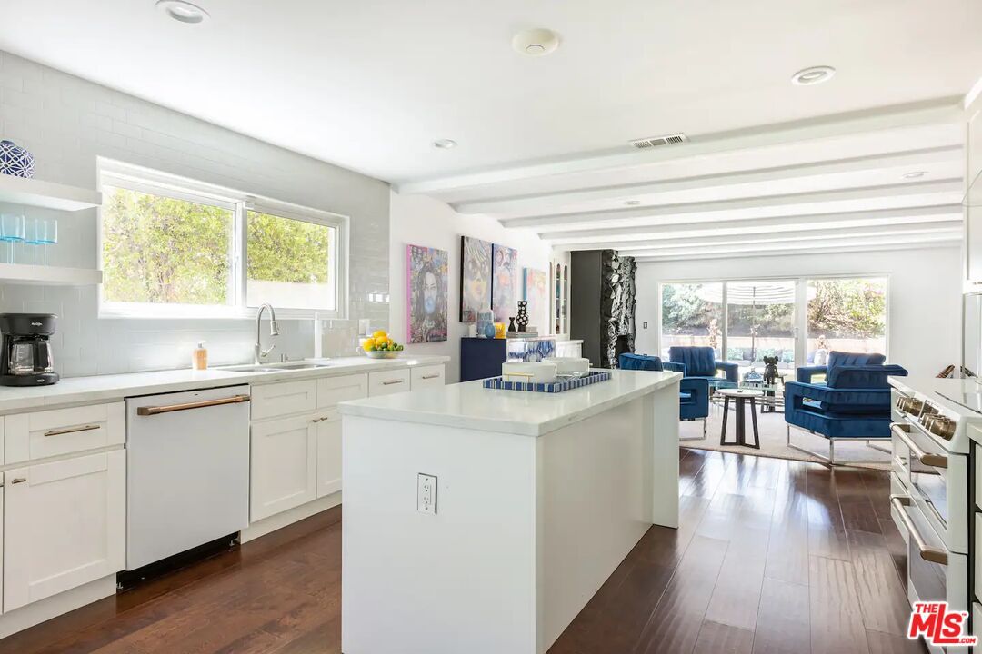 Dining room, Interior, Kitchen, Living room, Recessed Lighting, Wood Texture Flooring