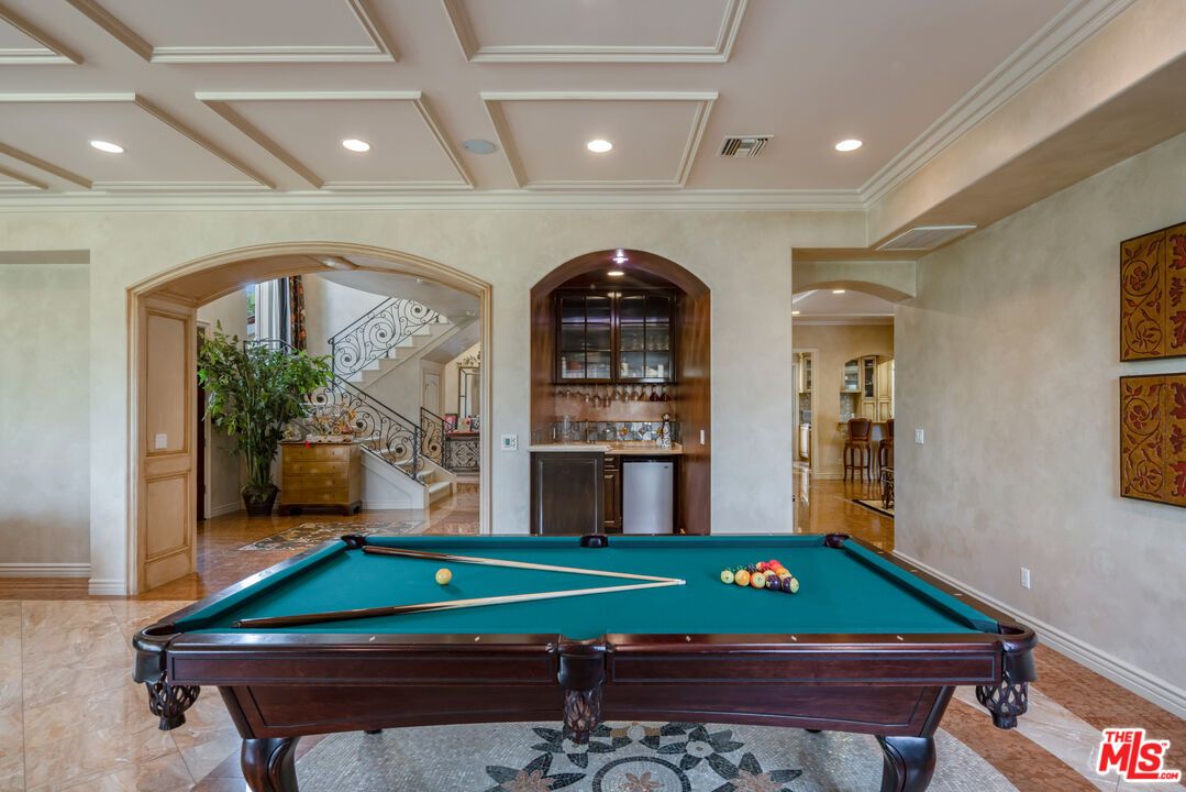 Billiard Table, Game Room, Interior, Recessed Lighting