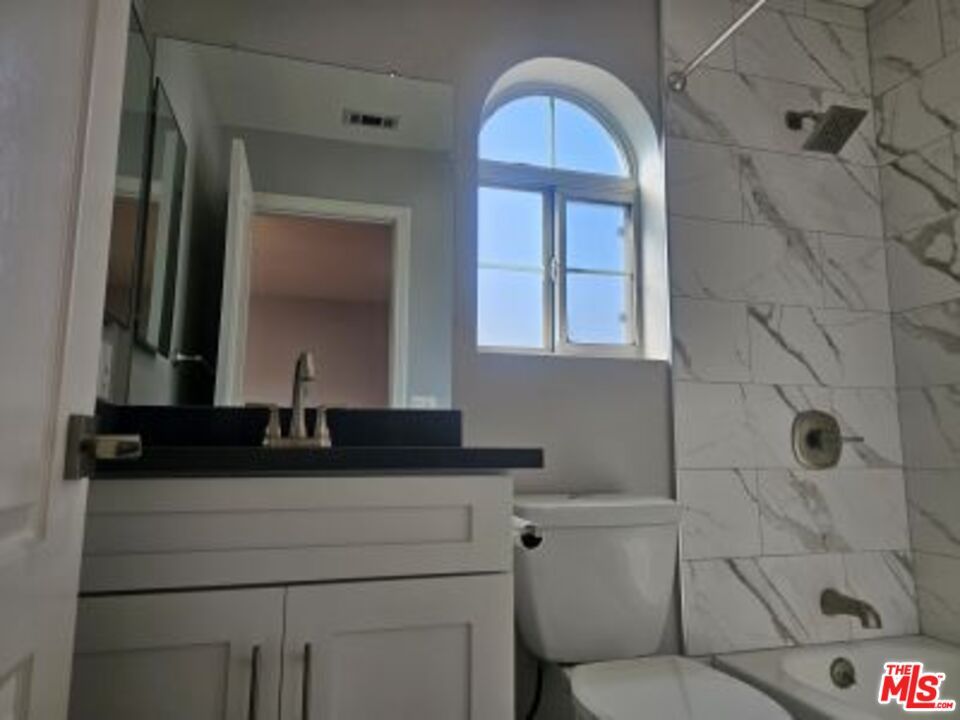 Bathroom, Interior, Marble Walls