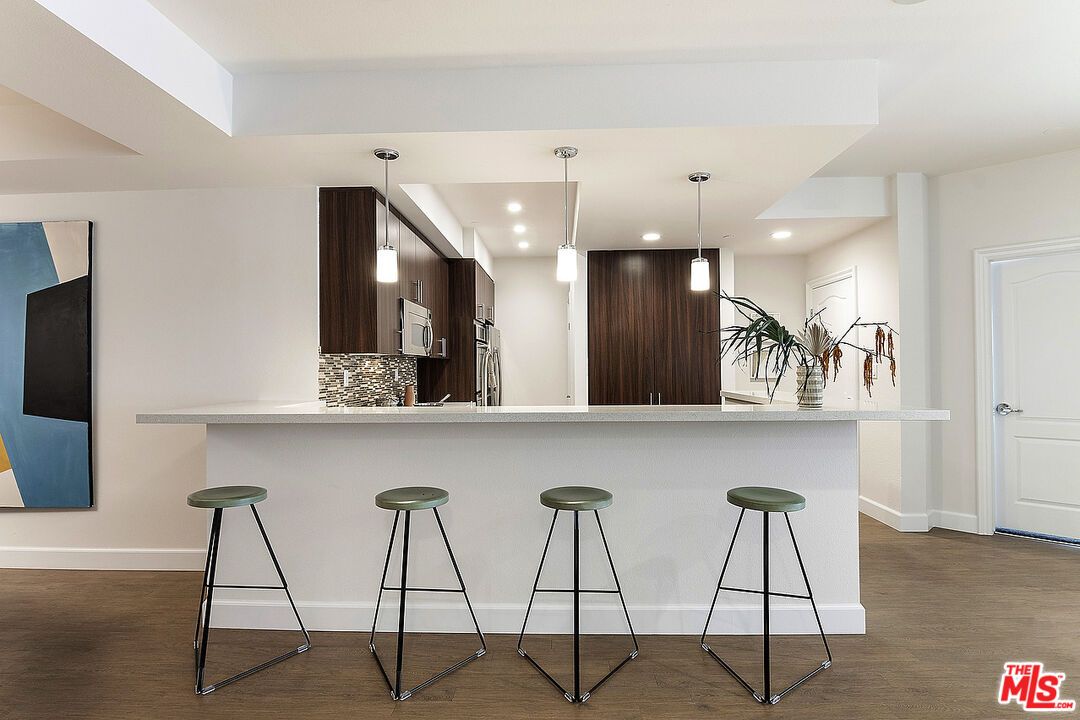 Interior, Kitchen, Pendant Lights, Recessed Lighting, Wood Texture Flooring