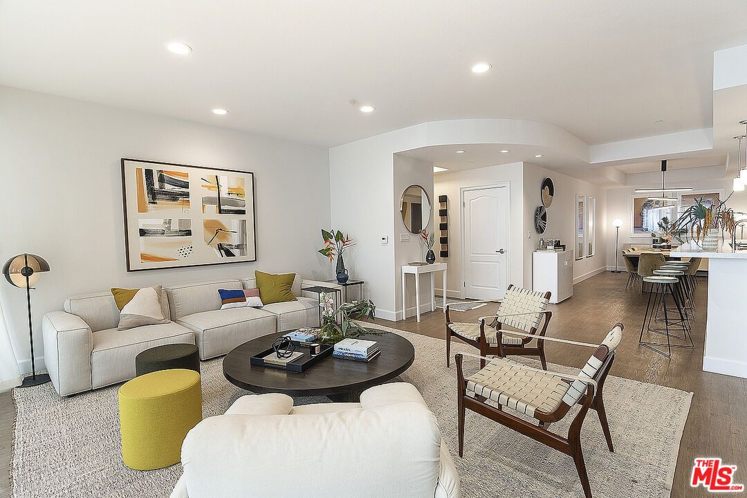 Dining room, Interior, Living room, Pendant Lights, Recessed Lighting, Wood Texture Flooring