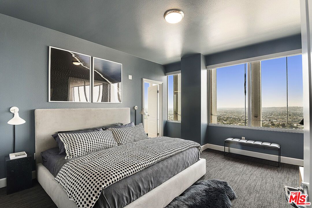 Bedroom, Interior, Water