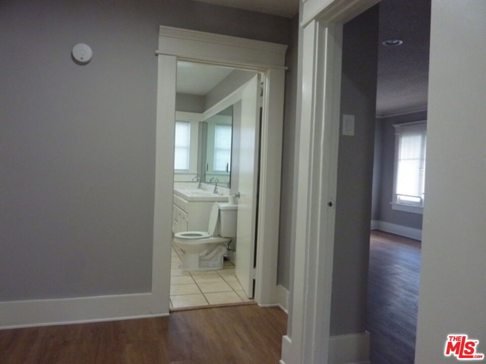 Bathroom, Interior, Recessed Lighting, Wood Texture Flooring