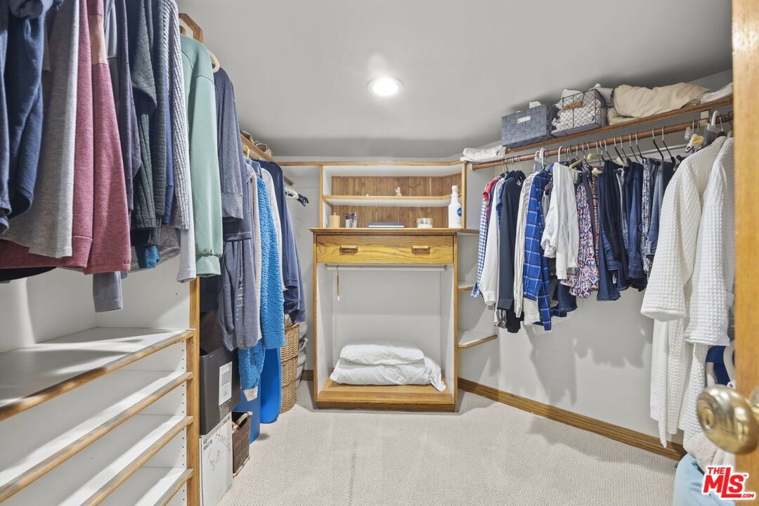 Interior, Recessed Lighting, Walk-in Closets