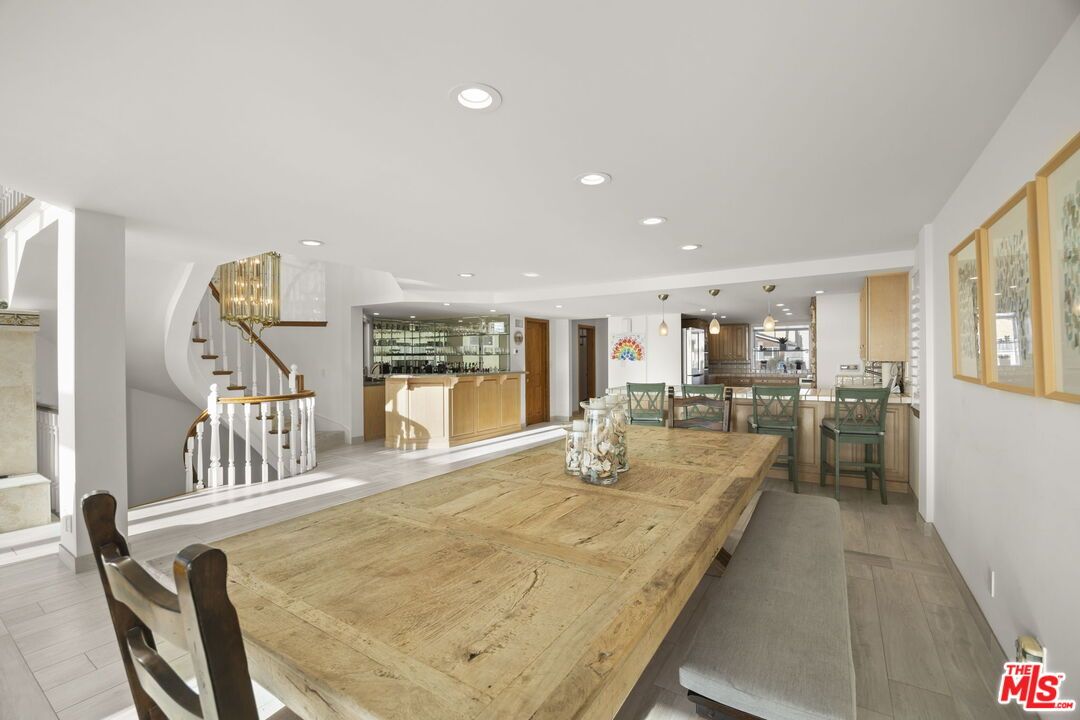 Dining room, Interior, Kitchen, Pendant Lights, Recessed Lighting, Wood Texture Flooring